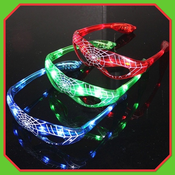 🤓New 4/$15 Light up LED Flashing Glass Spider-Man - Picture 5 of 6